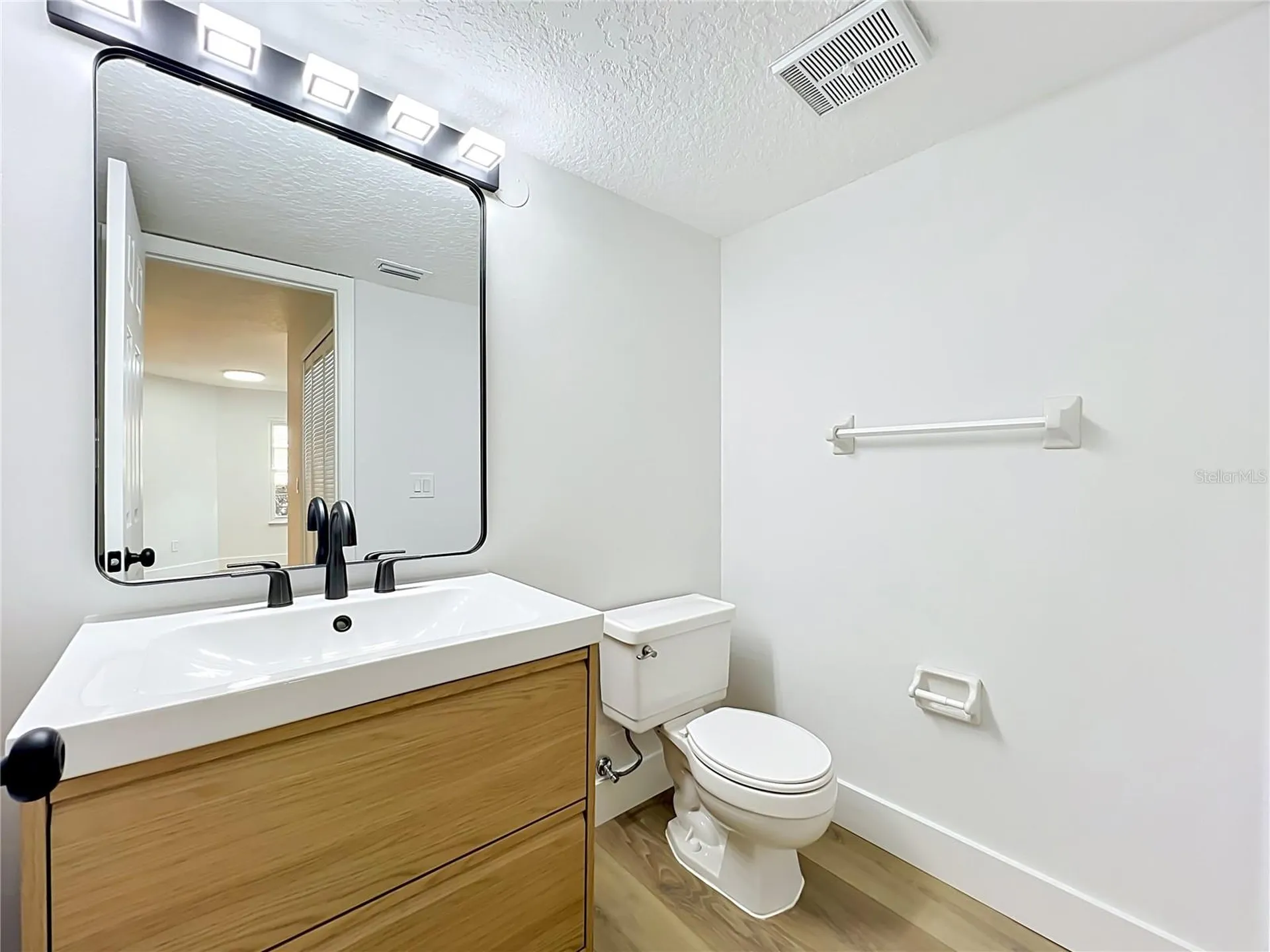 2768 Donaldson Drive Orlando FL 32812