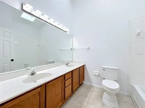 2768 Donaldson Drive Orlando FL 32812