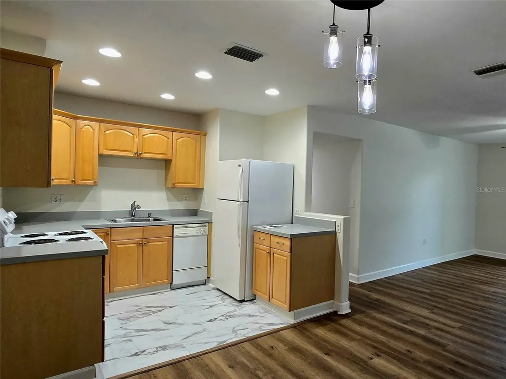 940 Lake Destiny Road Altamonte Springs FL 32714