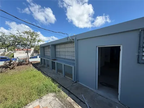 Calle Montreal Caguas Norte Caguas PR 00725