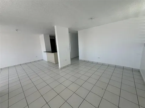 Calle Montreal Caguas Norte Caguas PR 00725