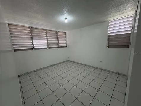 Calle Montreal Caguas Norte Caguas PR 00725