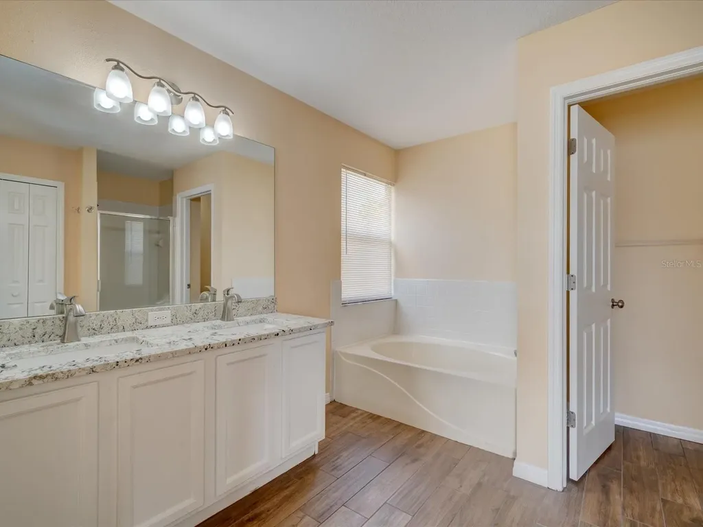 4230 Harbor Lake Drive Lutz FL 33558
