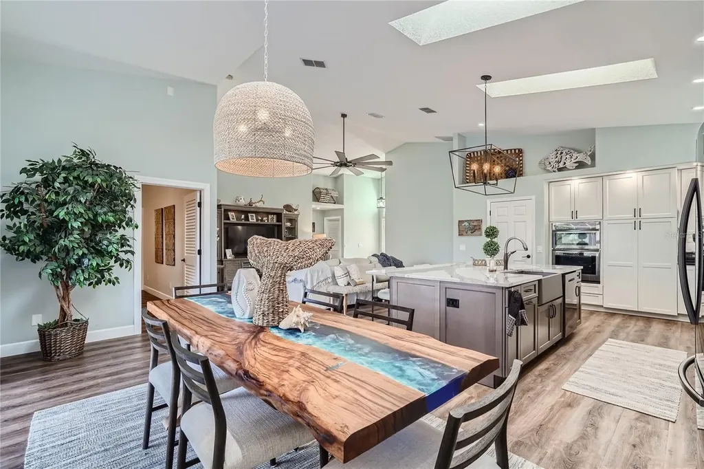 11367 Perico Isle Circle Bradenton FL 34209