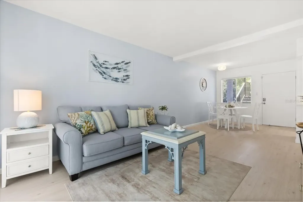 2425 Flamingo Boulevard Bradenton FL 34207