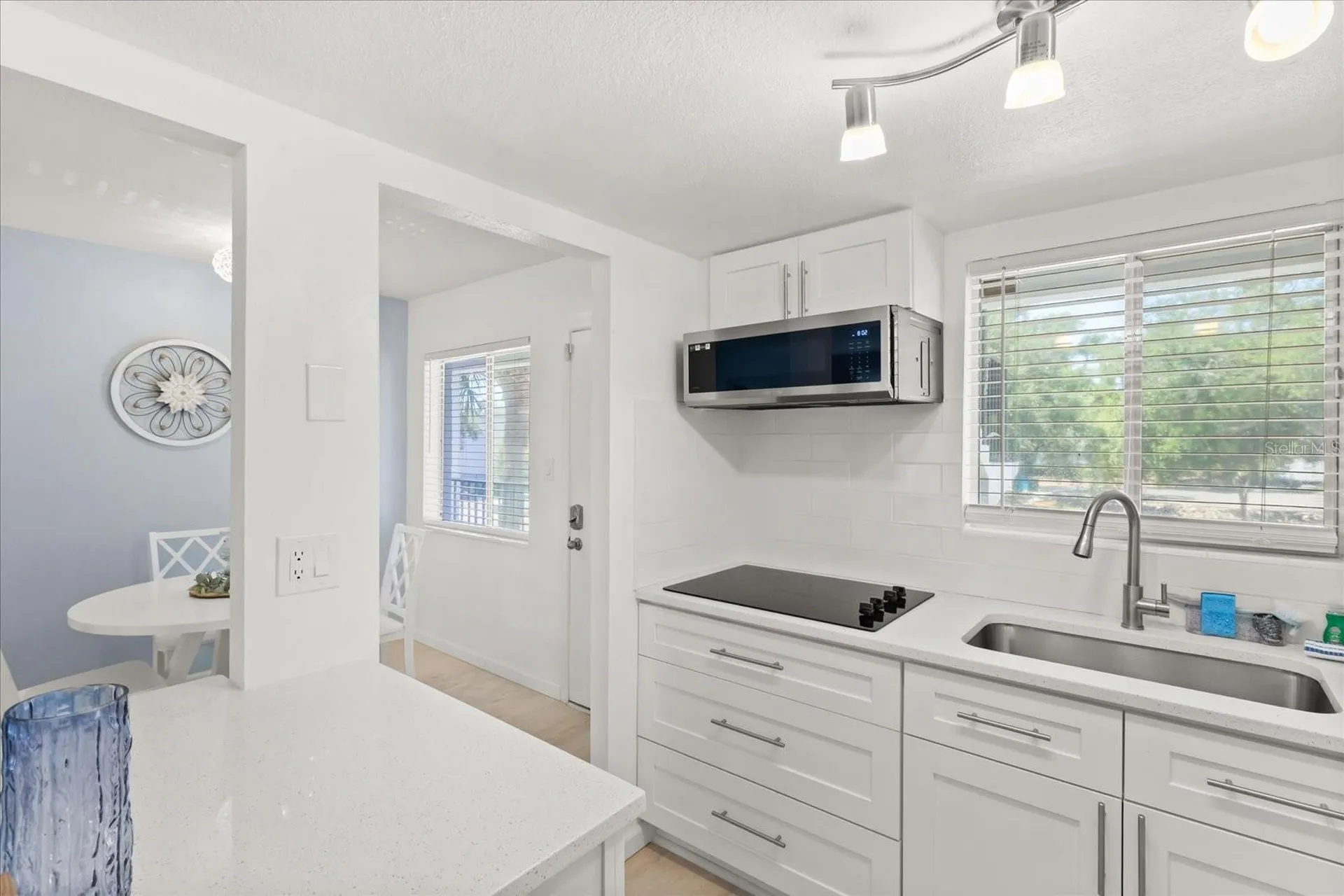 2425 Flamingo Boulevard Bradenton FL 34207