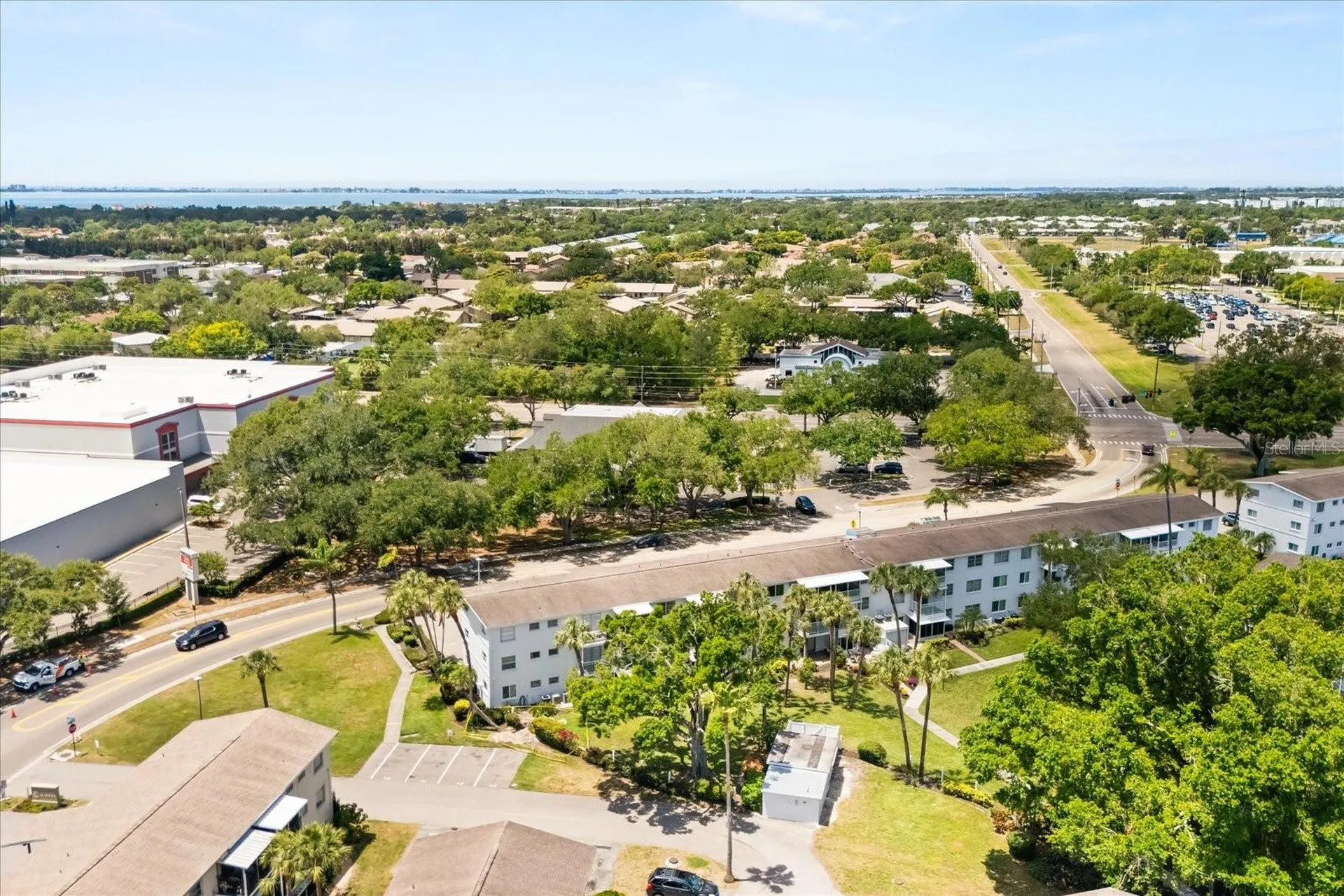 2425 Flamingo Boulevard Bradenton FL 34207