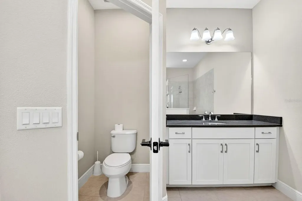 4417 Amalfi Avenue Sarasota FL 34243
