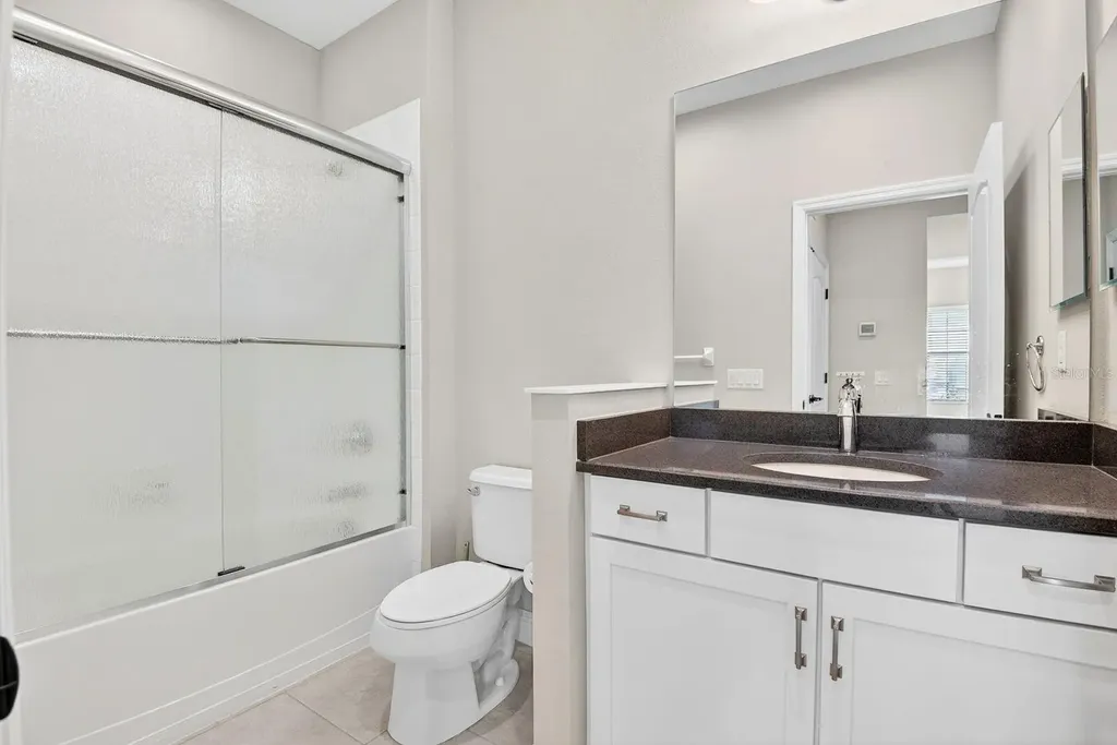 4417 Amalfi Avenue Sarasota FL 34243