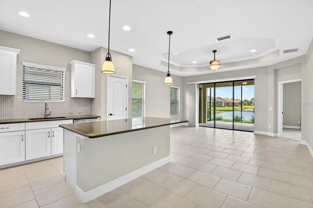 4417 Amalfi Avenue Sarasota FL 34243