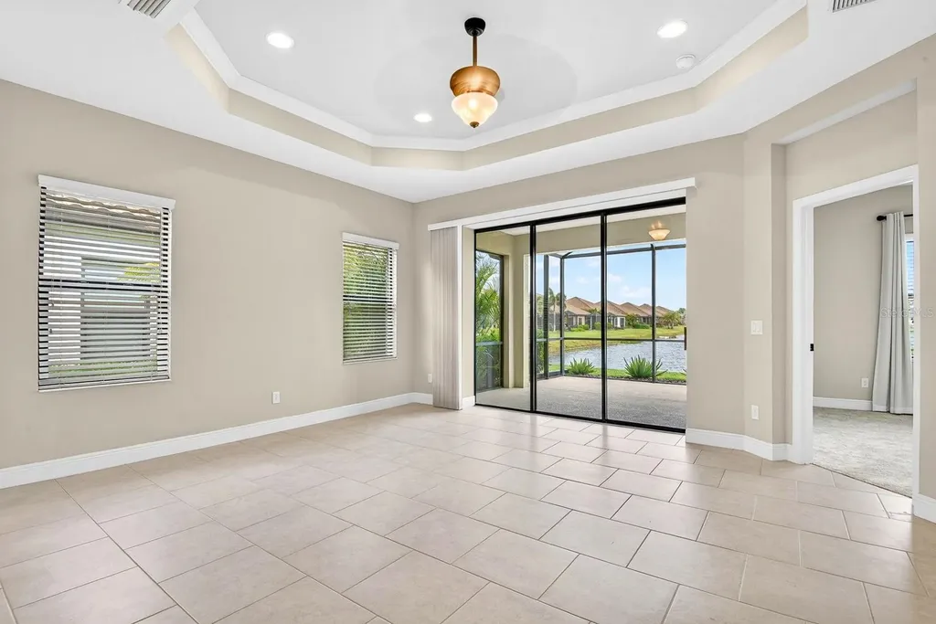 4417 Amalfi Avenue Sarasota FL 34243