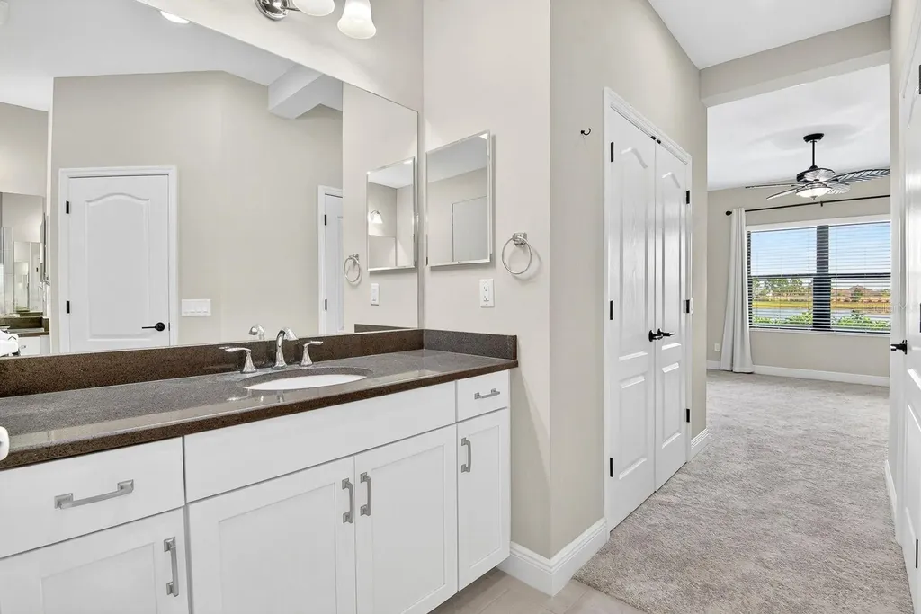 4417 Amalfi Avenue Sarasota FL 34243