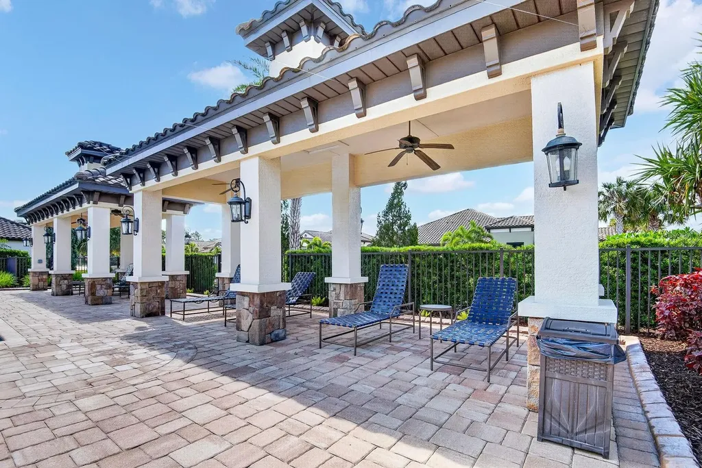 4417 Amalfi Avenue Sarasota FL 34243