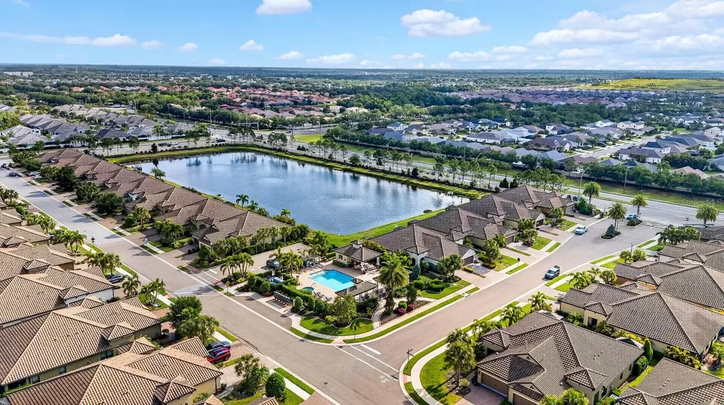 4417 Amalfi Avenue Sarasota FL 34243
