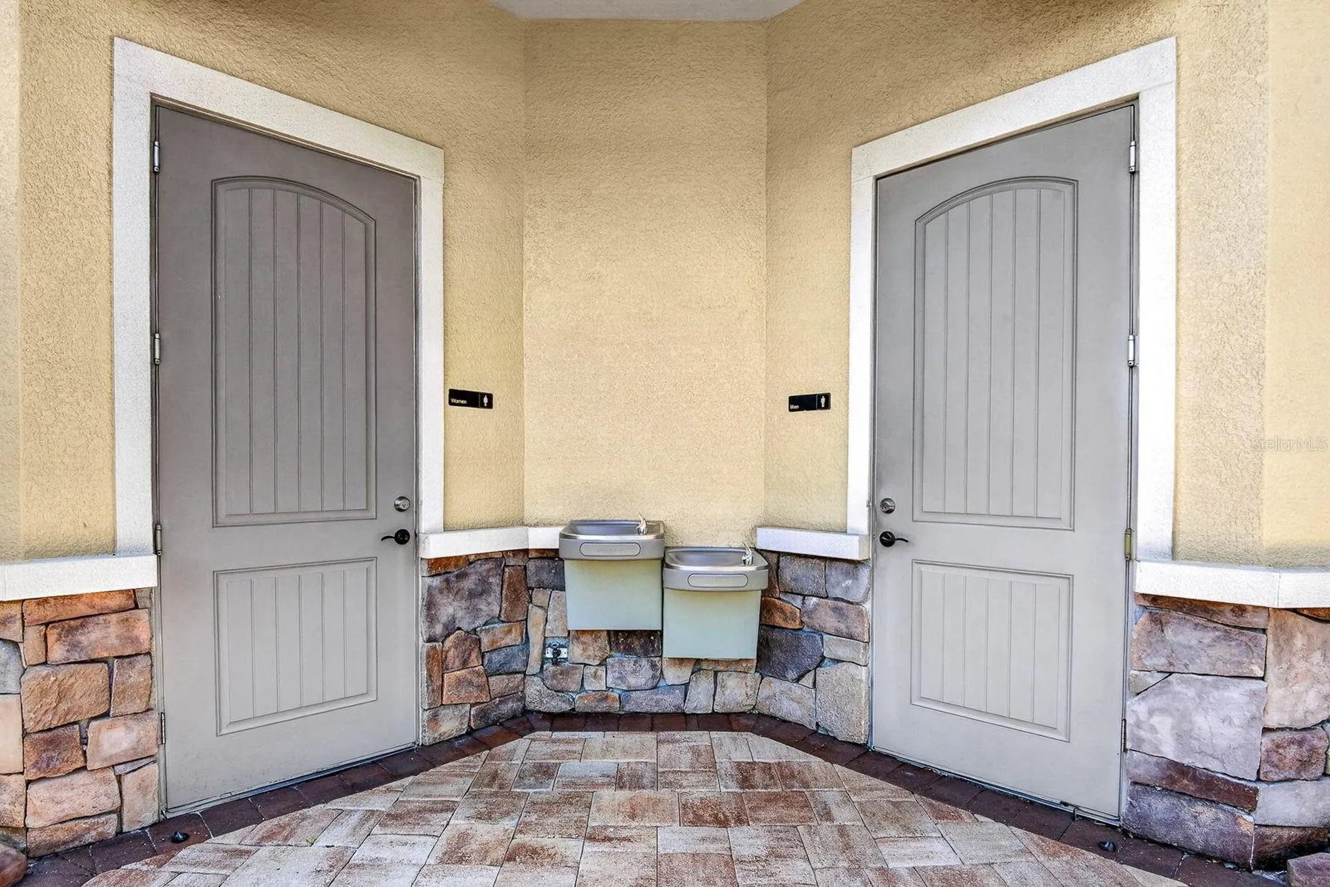 4417 Amalfi Avenue Sarasota FL 34243