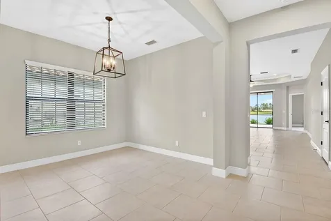 4417 Amalfi Avenue Sarasota FL 34243