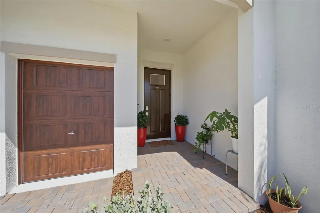 17301 Scuba Crest Street Wimauma FL 33598