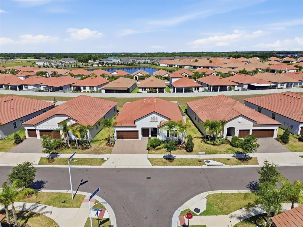 17301 Scuba Crest Street Wimauma FL 33598
