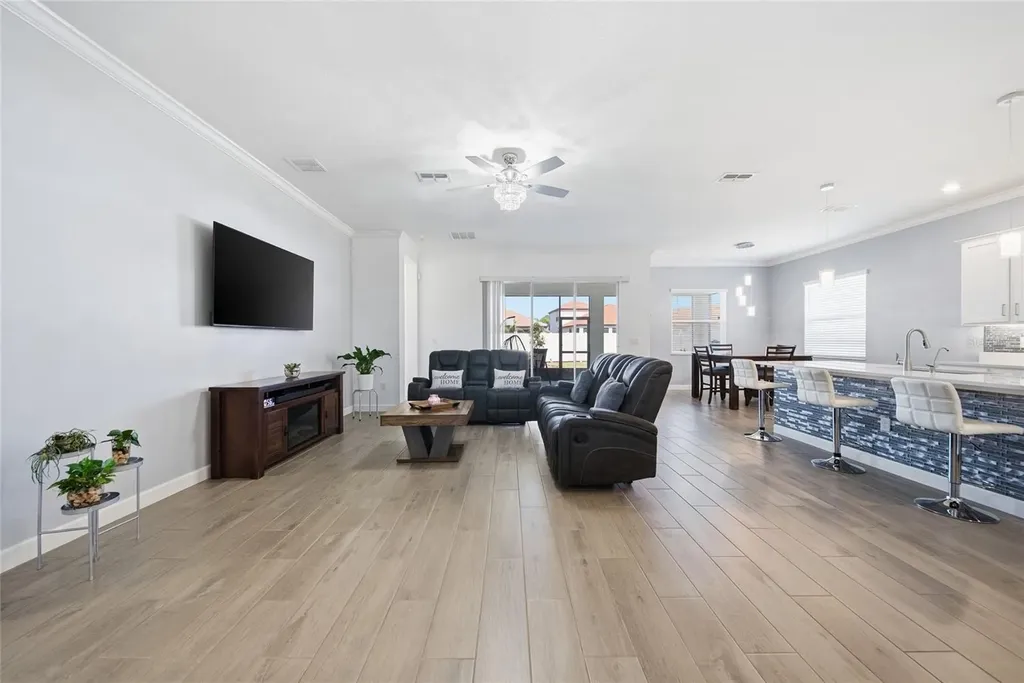 17301 Scuba Crest Street Wimauma FL 33598