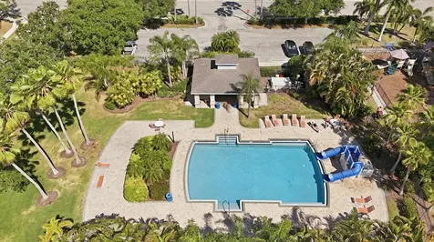 4227 61st Avenue E Bradenton FL 34203