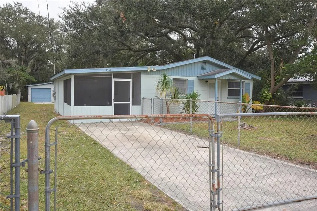1311 Standish Drive Lakeland FL 33810
