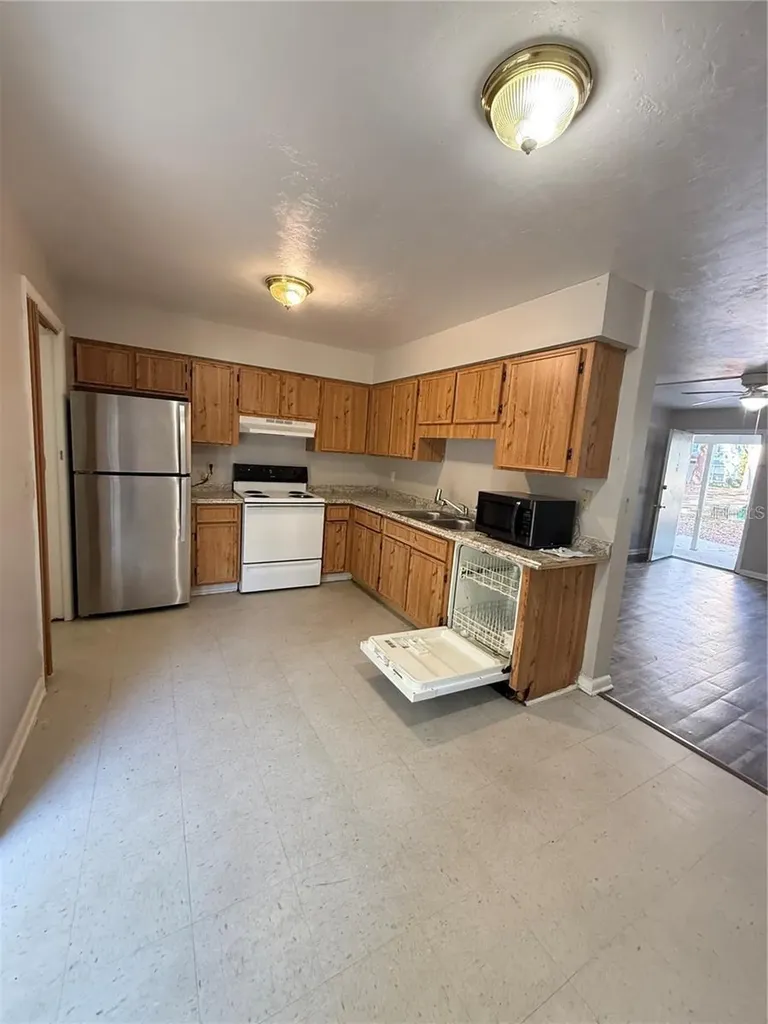 615 SW 11th Lane Gainesville FL 32601