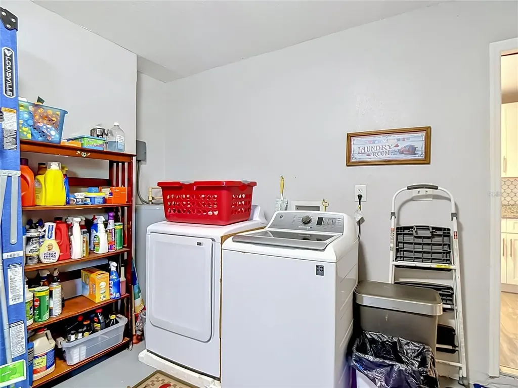 985 N 11th Street Eagle Lake FL 33839