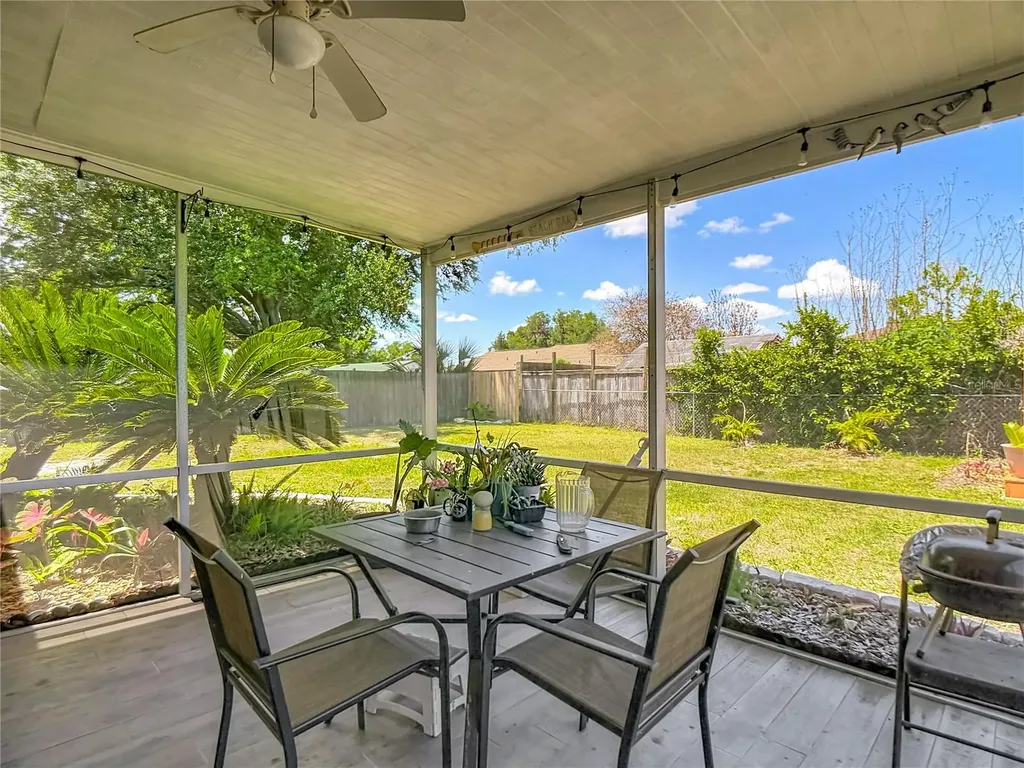 985 N 11th Street Eagle Lake FL 33839