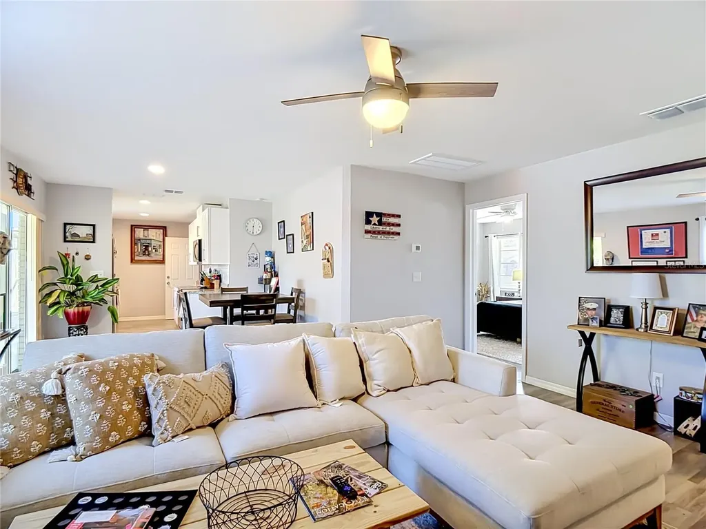 985 N 11th Street Eagle Lake FL 33839