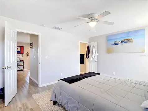 985 N 11th Street Eagle Lake FL 33839