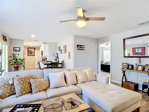 985 N 11th Street Eagle Lake FL 33839