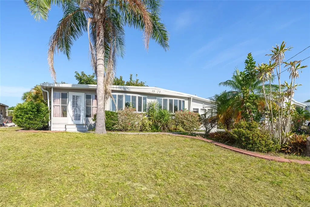 1320 Seagull Drive Englewood FL 34224