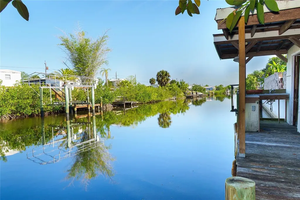 1320 Seagull Drive Englewood FL 34224