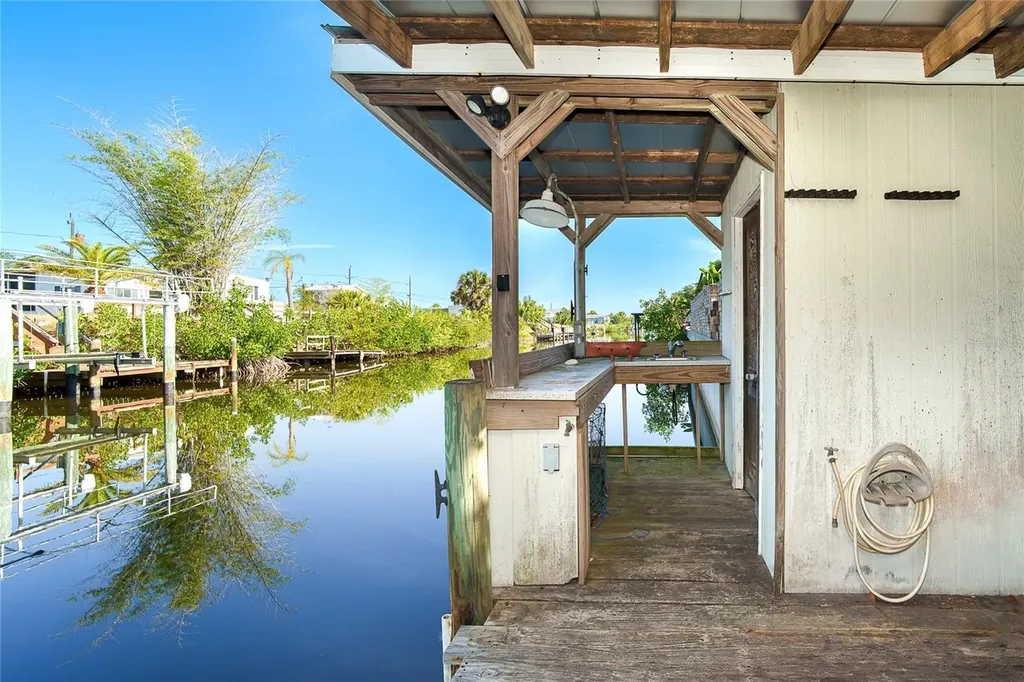1320 Seagull Drive Englewood FL 34224