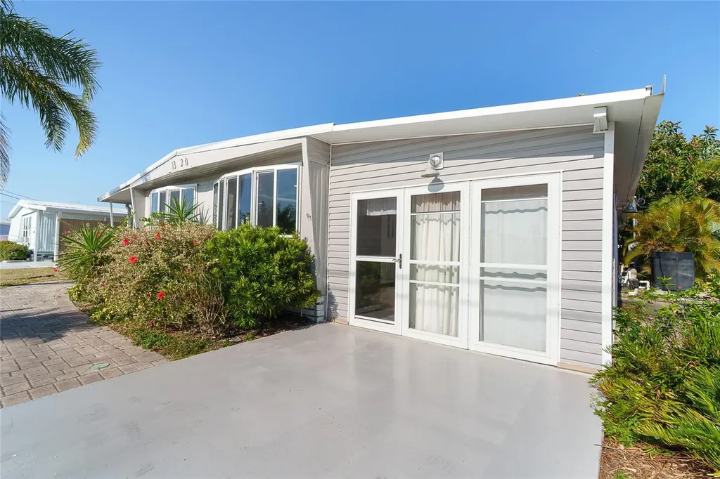 1320 Seagull Drive Englewood FL 34224