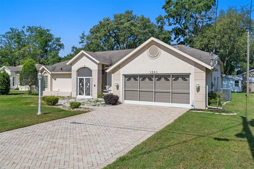 1241 Persian Avenue Spring Hill FL 34608