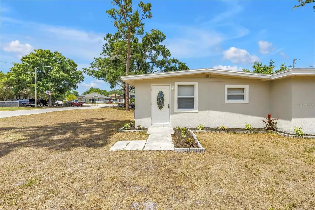 8151 61st Street N Pinellas Park FL 33781
