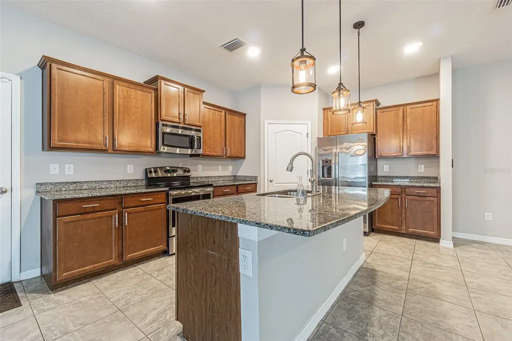 11615 Warren Oaks Place Riverview FL 33578