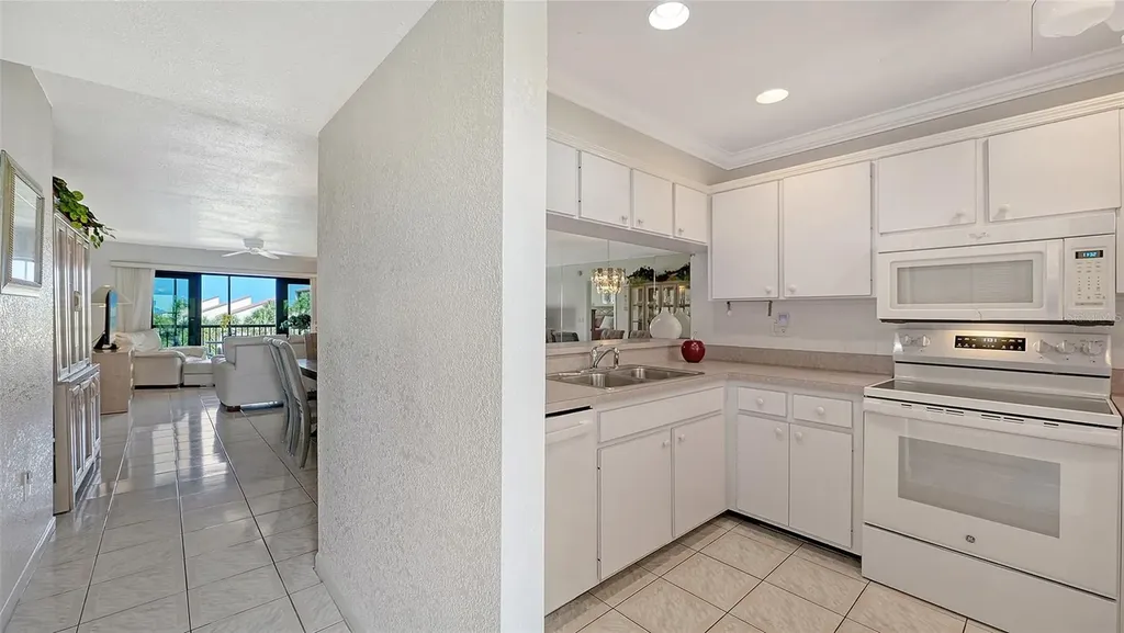 6234 Midnight Pass Road Sarasota FL 34242