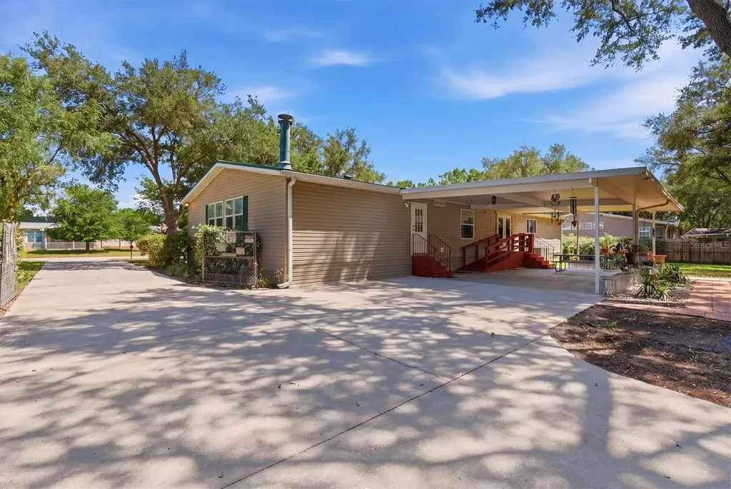 33906 Coddle Court Wesley Chapel FL 33543