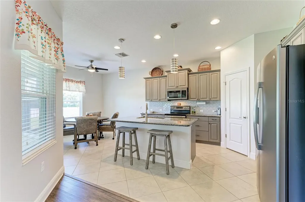 7750 Ridgelake Circle Bradenton FL 34203
