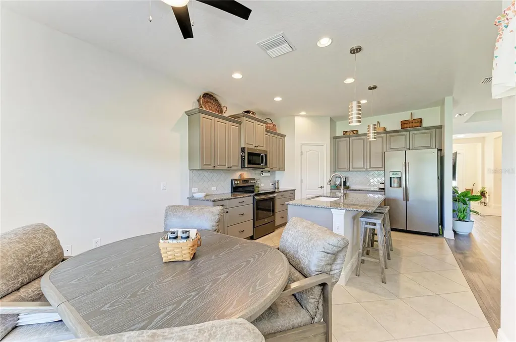 7750 Ridgelake Circle Bradenton FL 34203