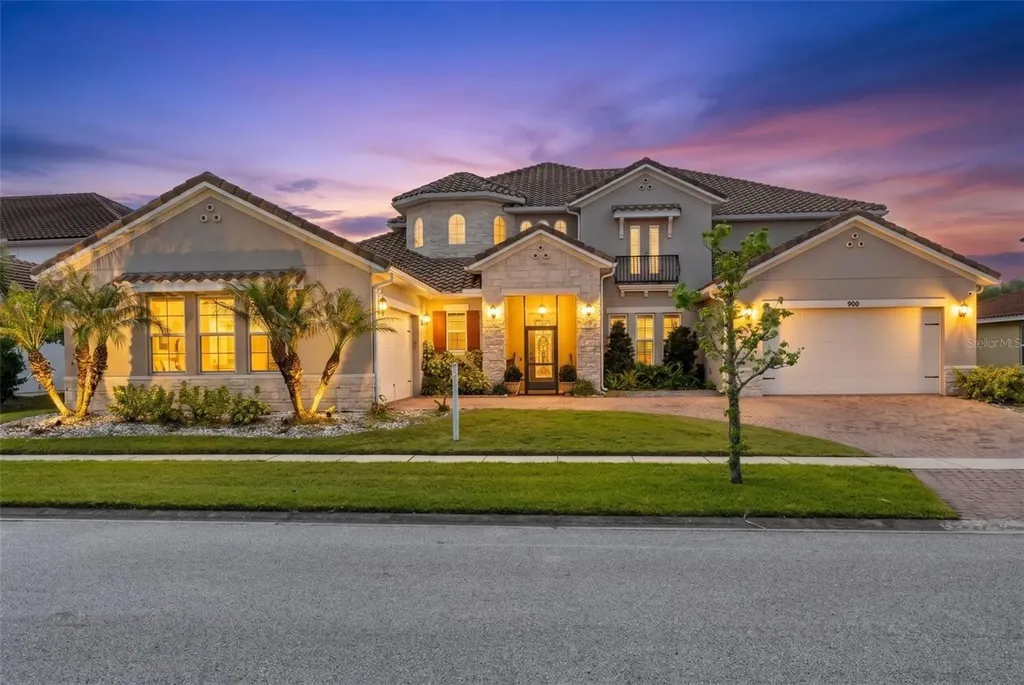 900 Windlass Court Kissimmee FL 34746