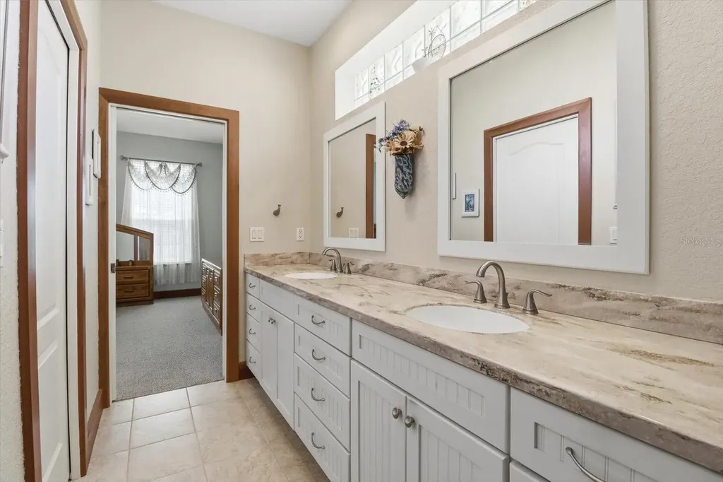 939 SE 3rd Avenue Crystal River FL 34429