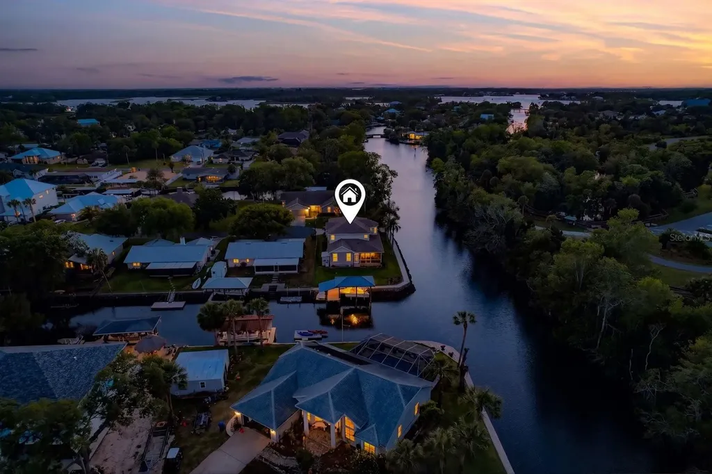 939 SE 3rd Avenue Crystal River FL 34429