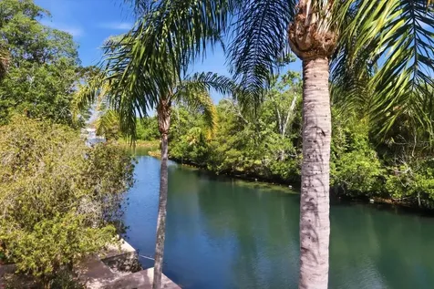 939 SE 3rd Avenue Crystal River FL 34429