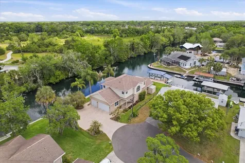 939 SE 3rd Avenue Crystal River FL 34429