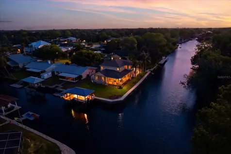 939 SE 3rd Avenue Crystal River FL 34429