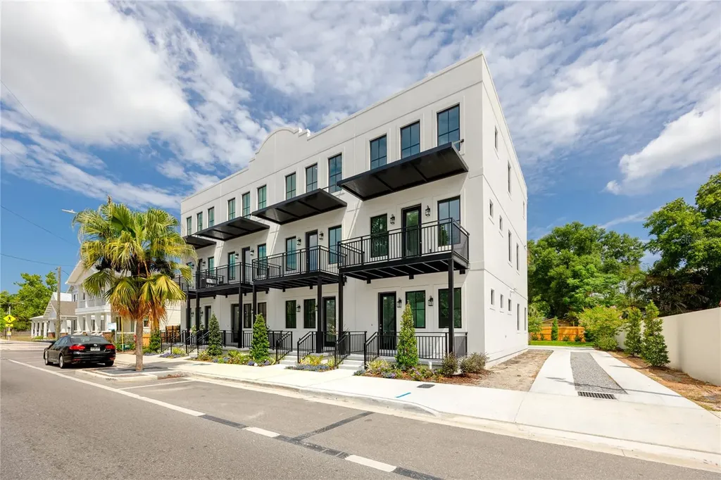 1308 E Columbus Drive Tampa FL 33605