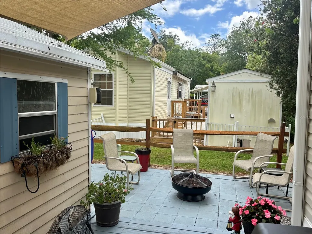 3255 NE 104th Avenue Silver Springs FL 34488